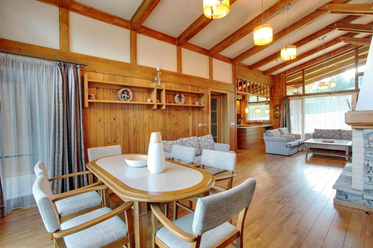 Villa Four Seasons Razlog Exteriör bild